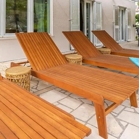 Three Olives Apartment Mokošica