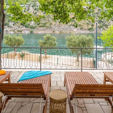 Three Olives * Mokošica