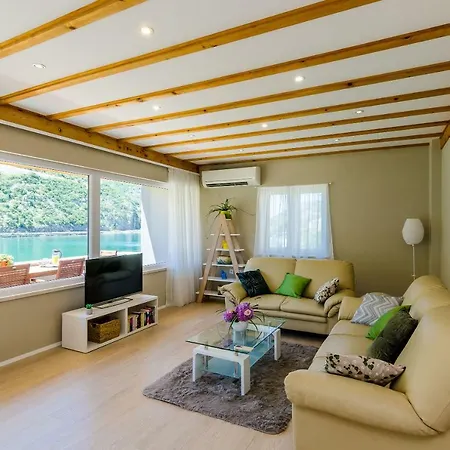 Three Olives Apartment