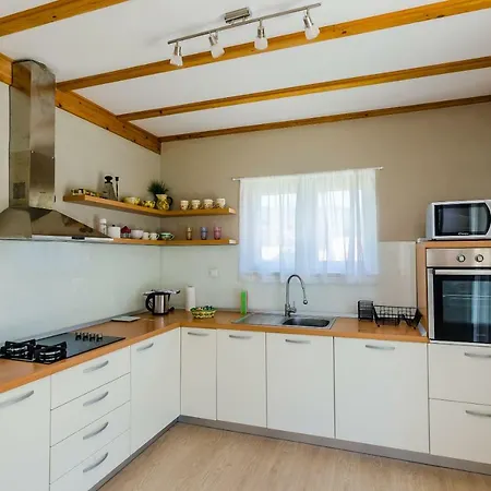 Three Olives Apartment *